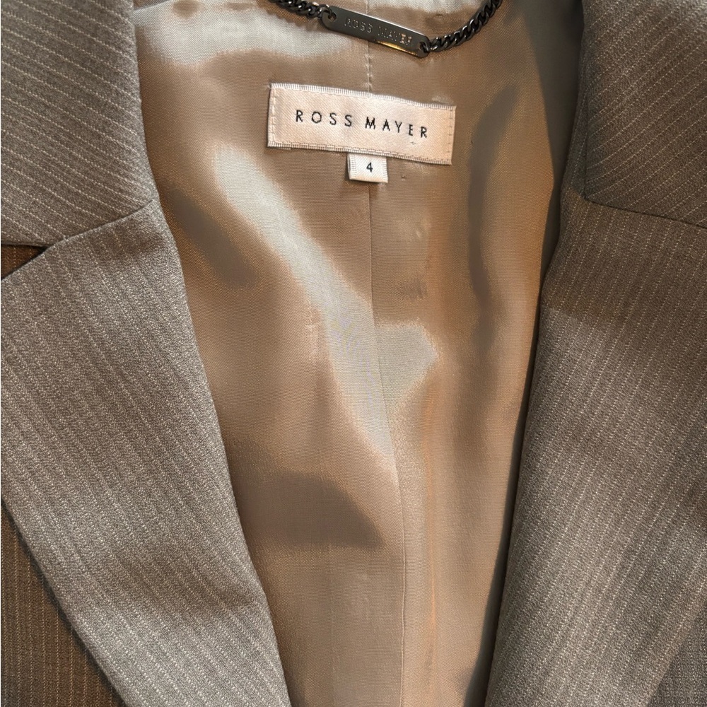 Classic Women's Gray Ross Mayer 100% Wool Blazer - Picture 2 of 10